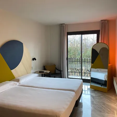Onix Fira Szálloda 3*