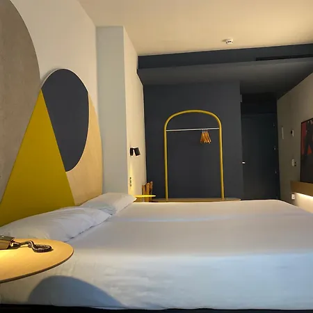 Hotel Onix Fira 3*